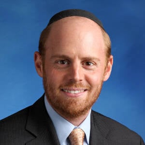 Rabbi Seth Grauer Headshot 2